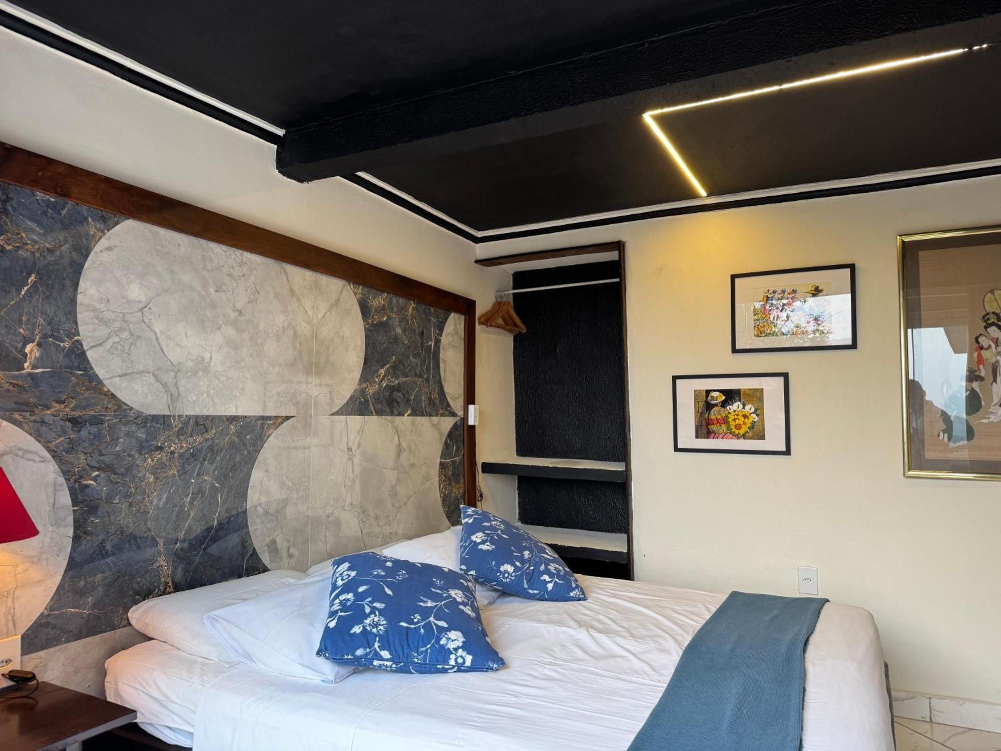 De Boutique & 4*